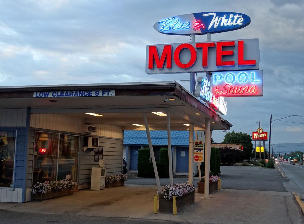Blue And White Motel Kalispell Buitenkant foto