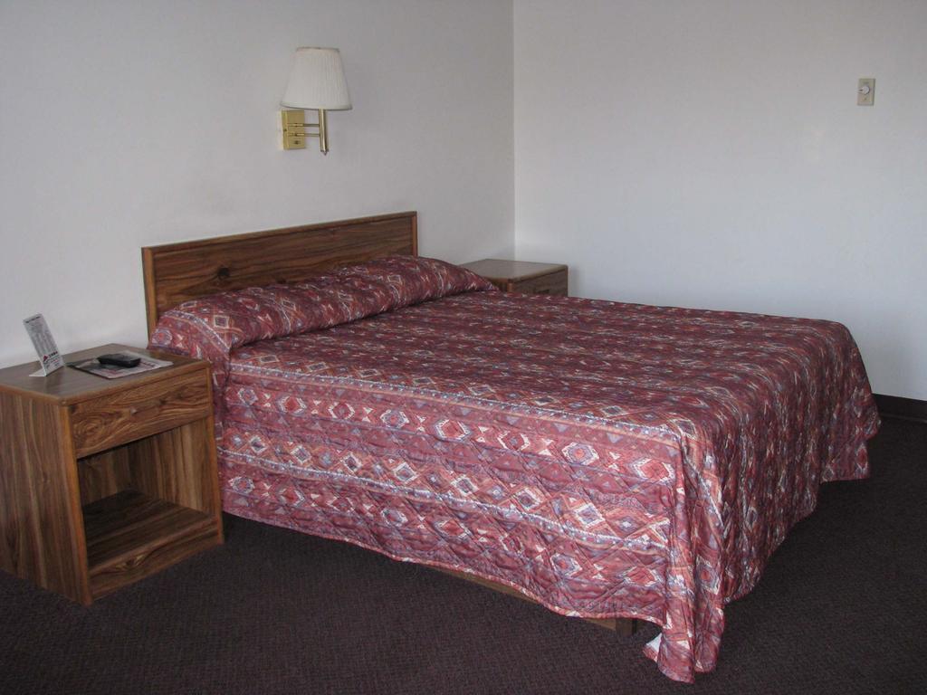 Blue And White Motel Kalispell Buitenkant foto