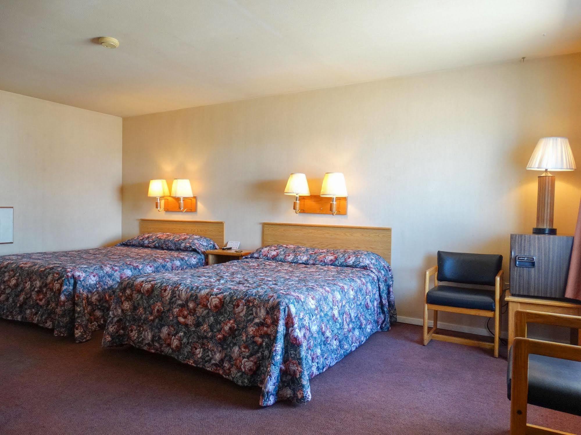 Blue And White Motel Kalispell Buitenkant foto