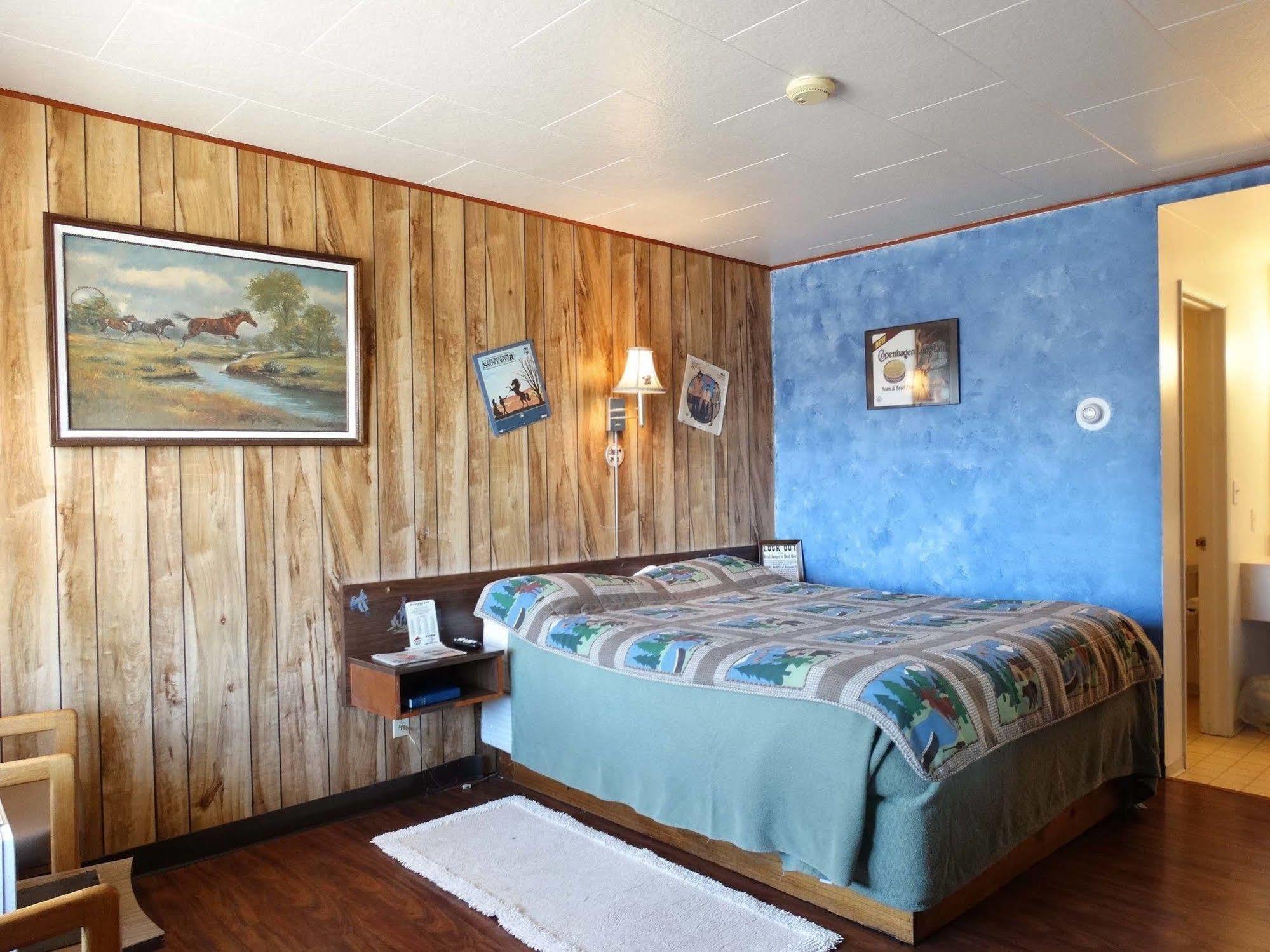 Blue And White Motel Kalispell Buitenkant foto