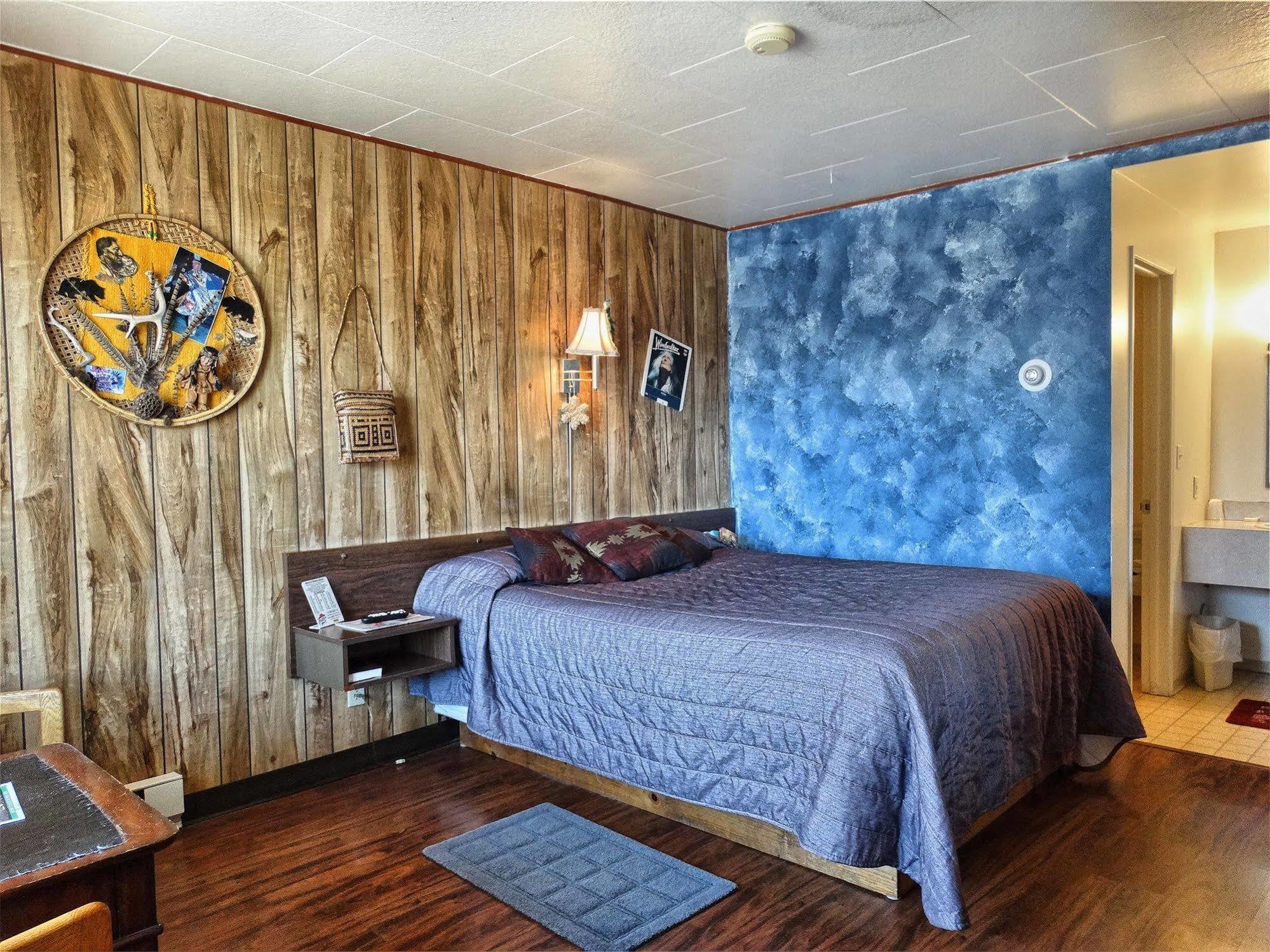 Blue And White Motel Kalispell Buitenkant foto